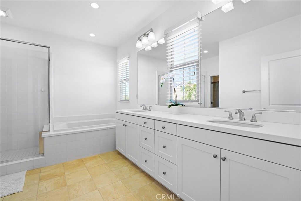 213 Cedarwood Property Photo 15