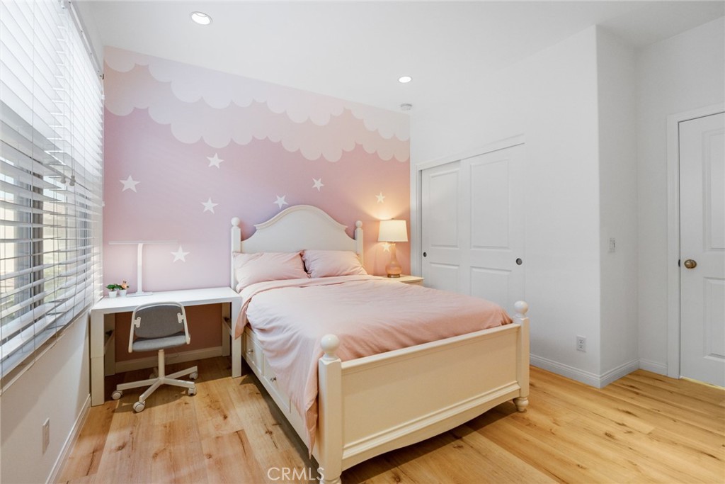 213 Cedarwood Property Photo 18