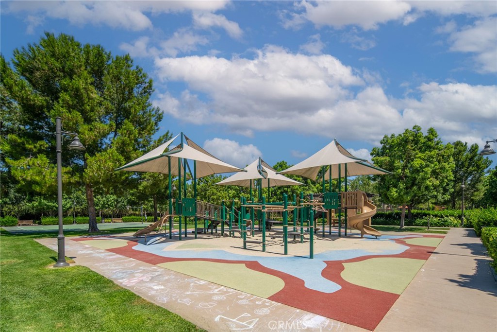 213 Cedarwood Property Photo 38