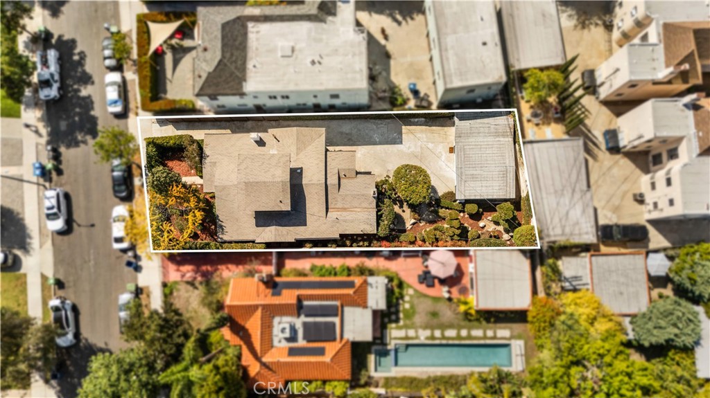 1249 S Burnside Ave Property Photo 39