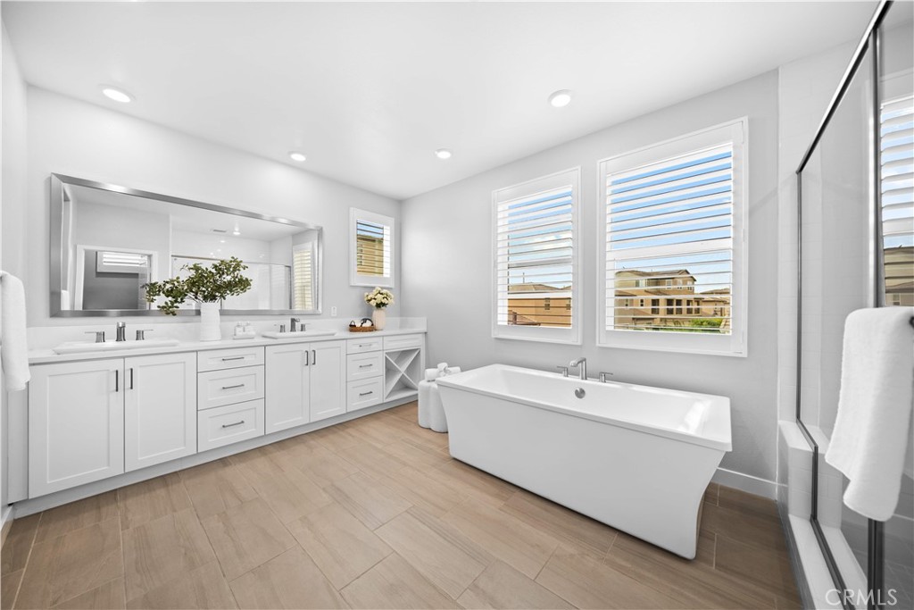 362 Chorus Property Photo 43