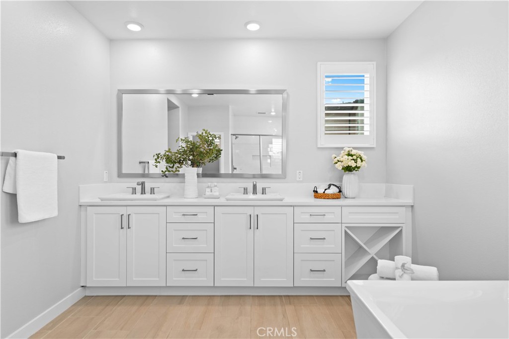 362 Chorus Property Photo 44