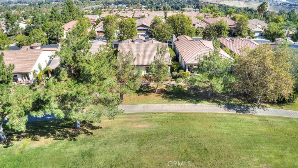 24627 Gleneagles Drive Property Photo 7