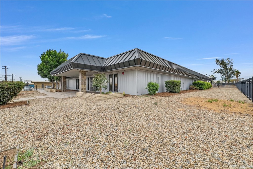 15384 Arrow Property Photo 13