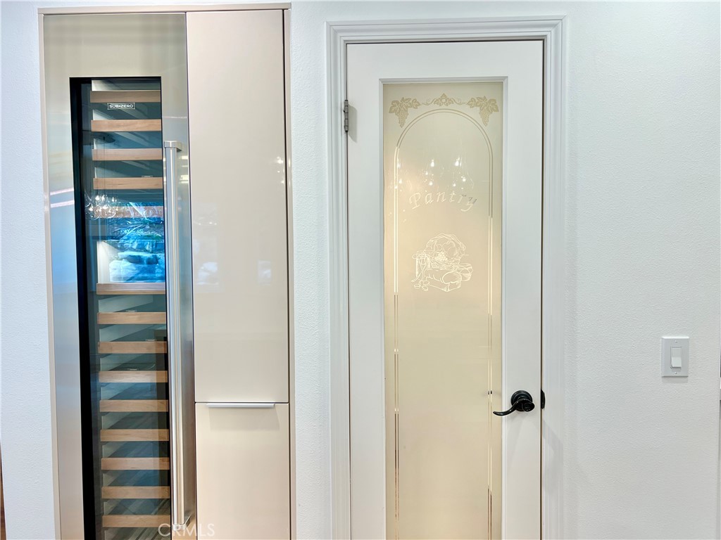 26612 Royale Drive Property Photo 7