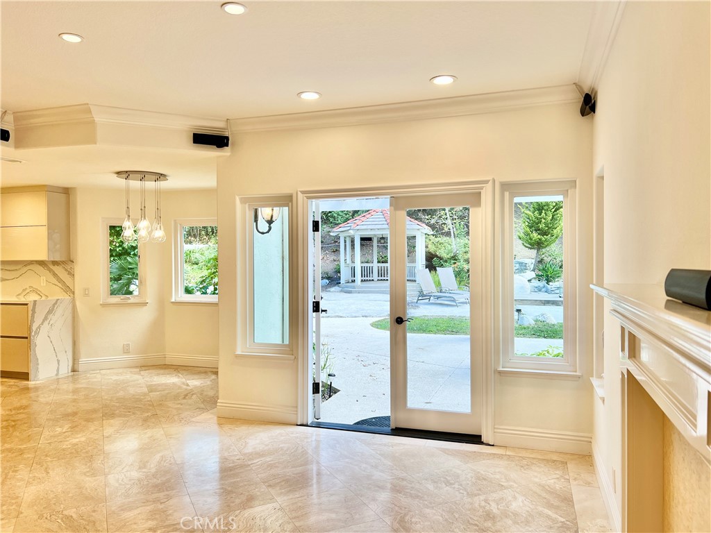 26612 Royale Drive Property Photo 14