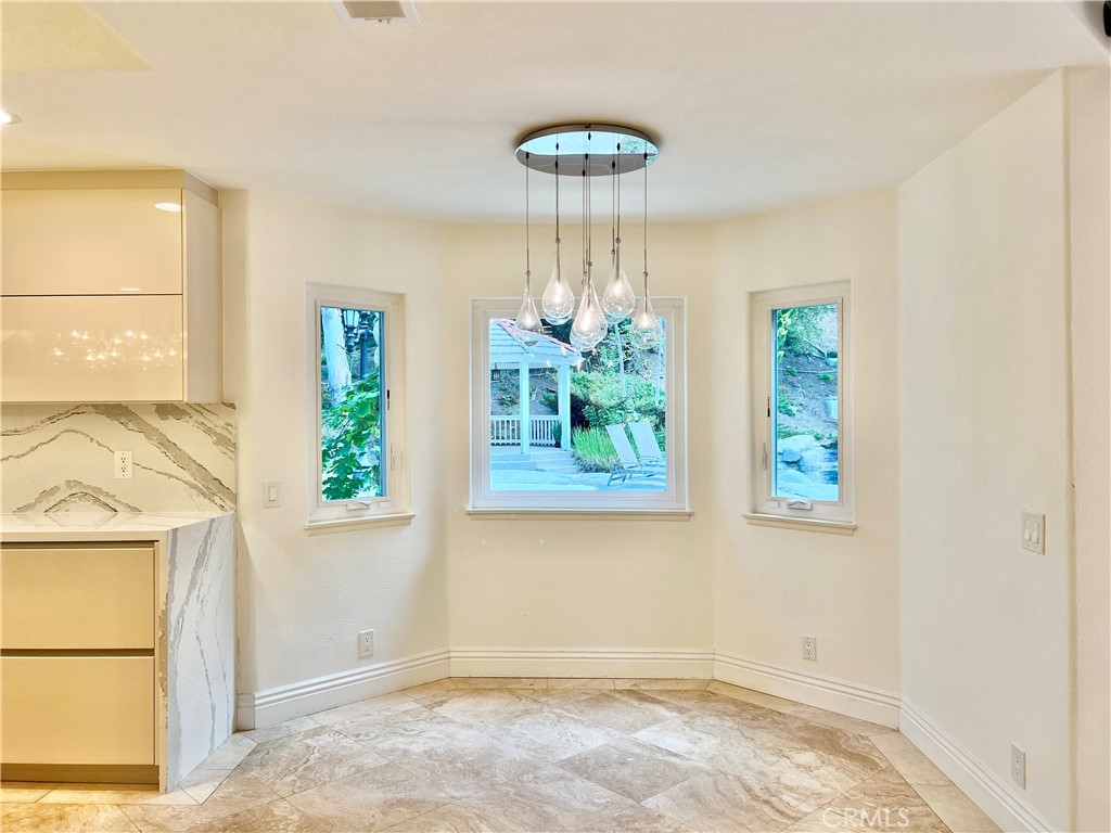 26612 Royale Drive Property Photo 15