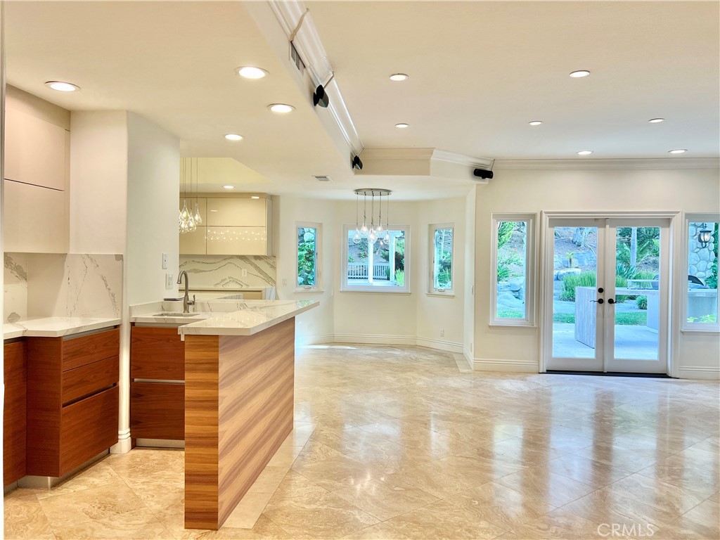 26612 Royale Drive Property Photo 16