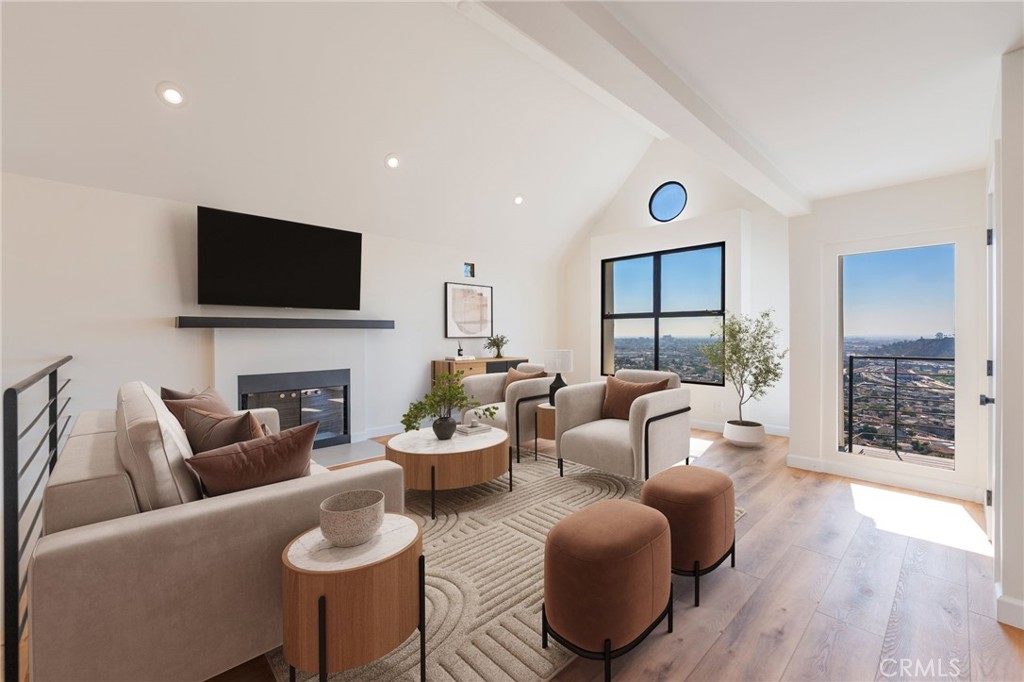 1426 Killarney Avenue Property Photo 3