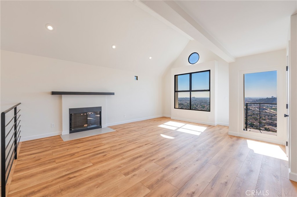 1426 Killarney Avenue Property Photo 4