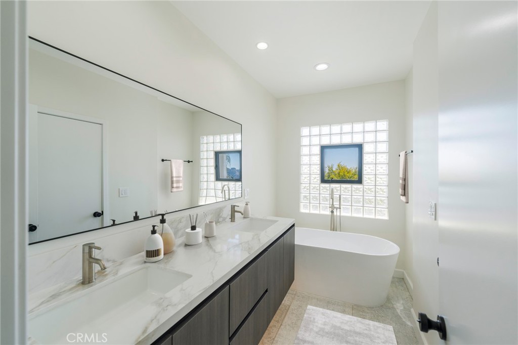 1426 Killarney Avenue Property Photo 20