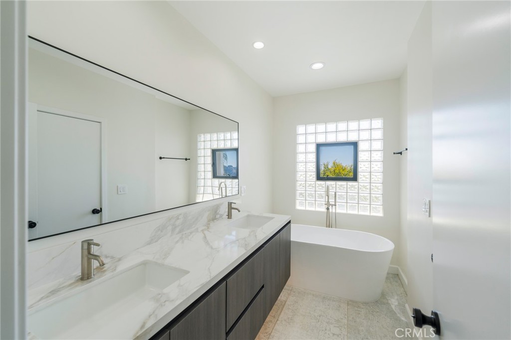 1426 Killarney Avenue Property Photo 21