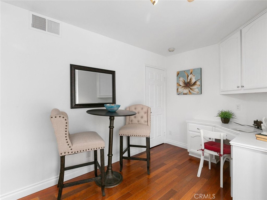 6051 Shadowbrook Circle Property Photo 10