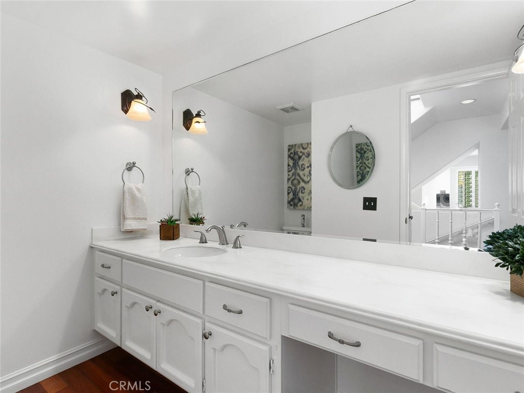 6051 Shadowbrook Circle Property Photo 18