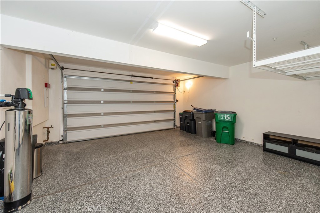 115 Hollow Tree Property Photo 2