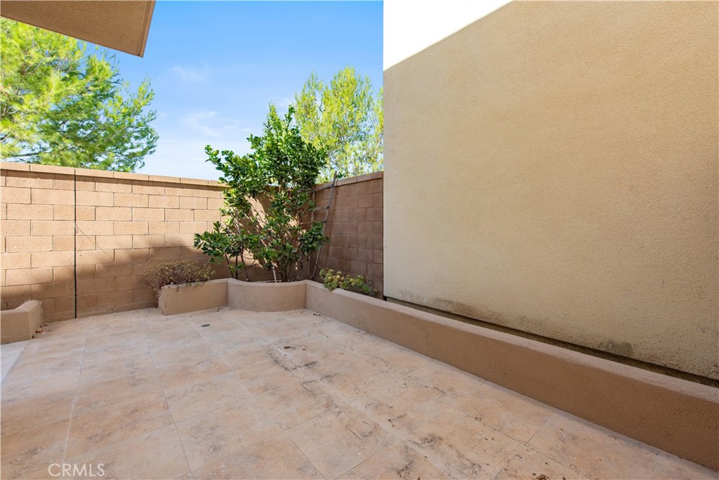 115 Hollow Tree Property Photo 9