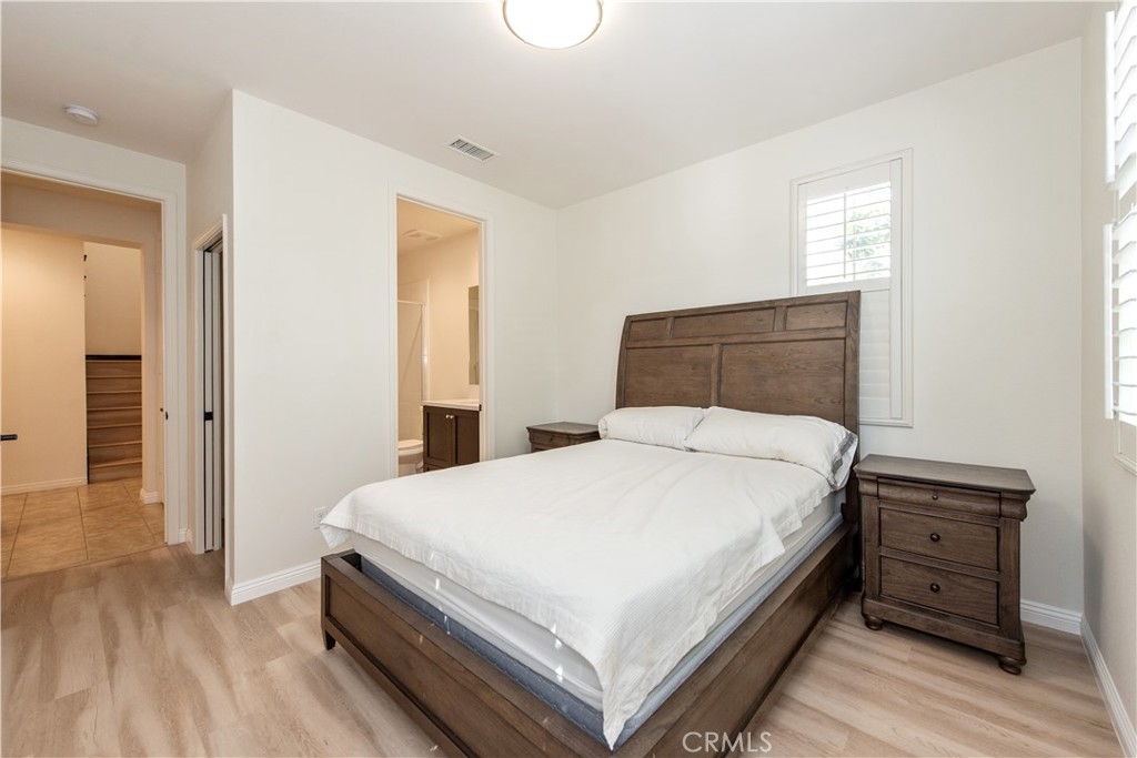 115 Hollow Tree Property Photo 13