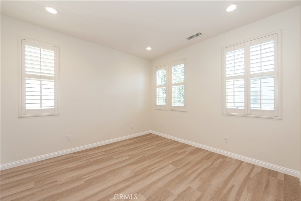 115 Hollow Tree Property Photo 21