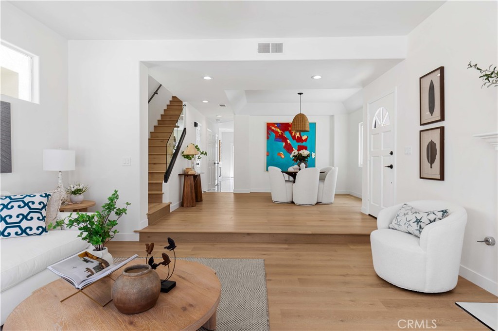 204 Lincoln Ave Property Photo 5