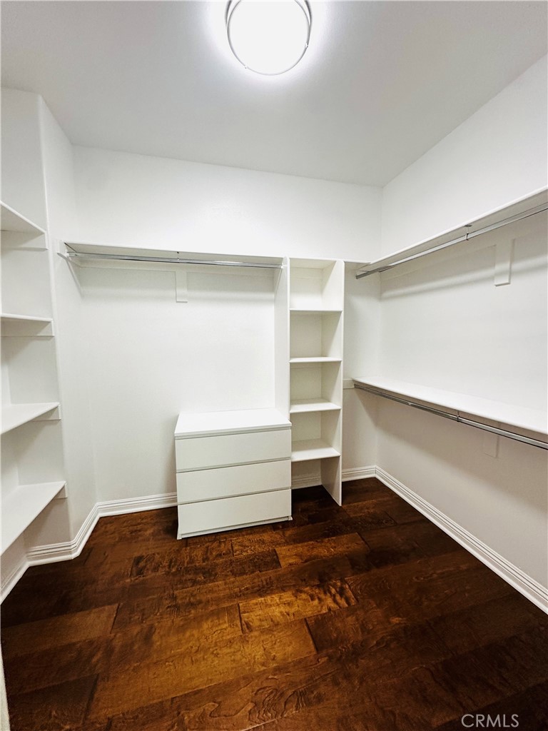 232 Genoa Street B Property Photo 10