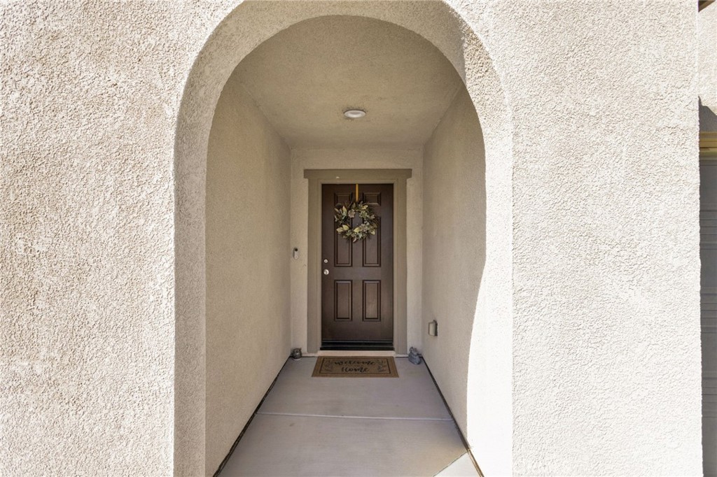 15954 Silver Tip Way Property Photo 4