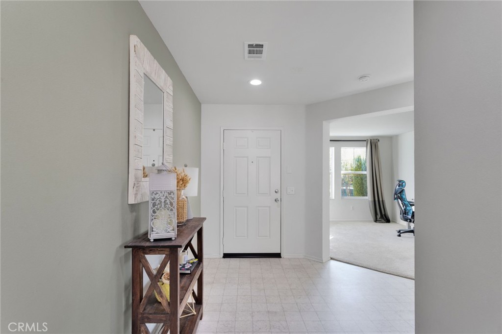 15954 Silver Tip Way Property Photo 5