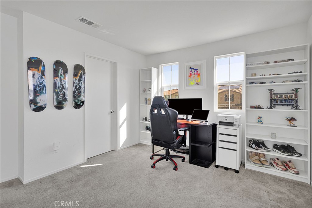 15954 Silver Tip Way Property Photo 27