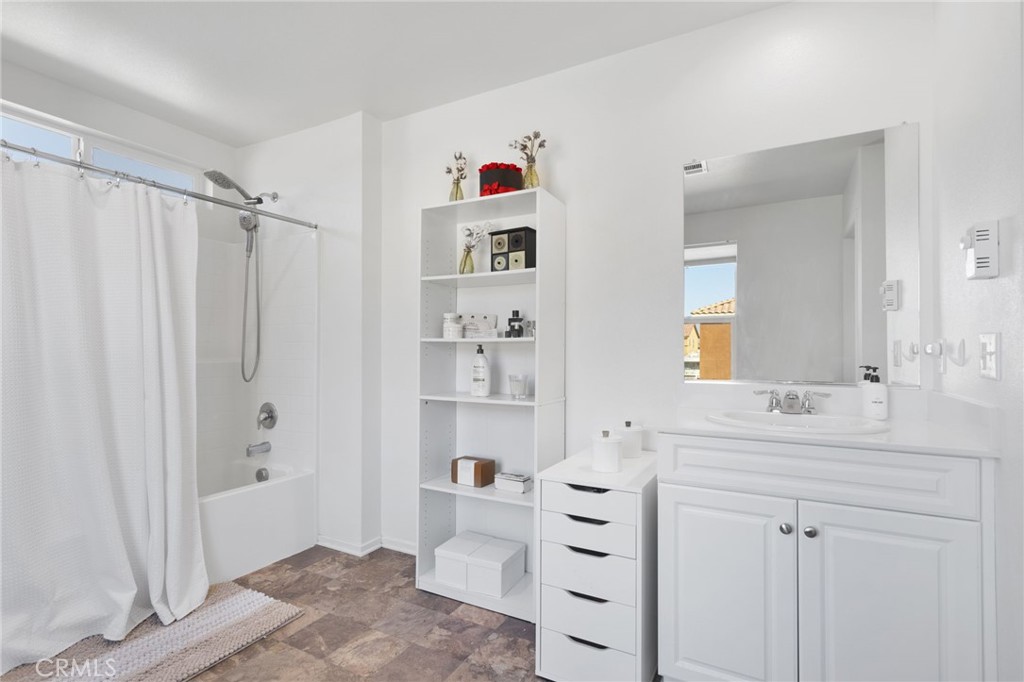 15954 Silver Tip Way Property Photo 41