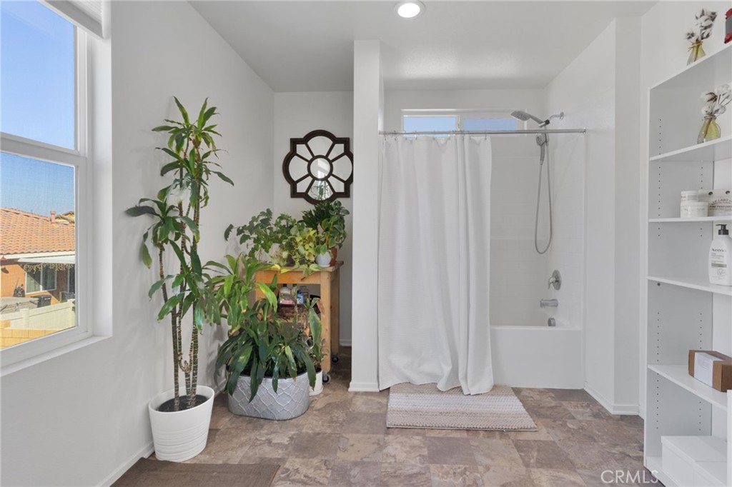 15954 Silver Tip Way Property Photo 42