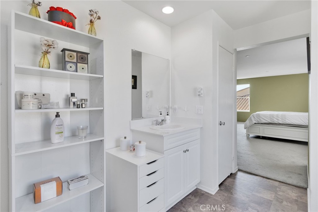 15954 Silver Tip Way Property Photo 43