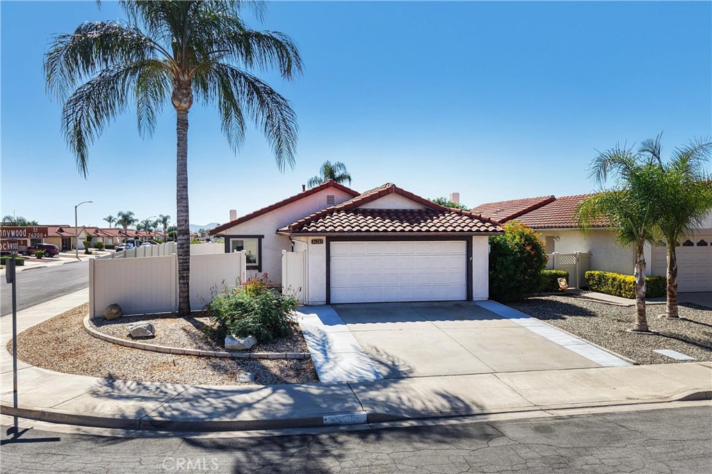 26255 Sunnywood Property Photo 1