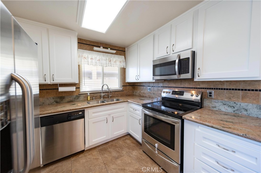 26255 Sunnywood Property Photo 13