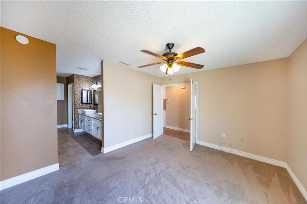 26255 Sunnywood Property Photo 26