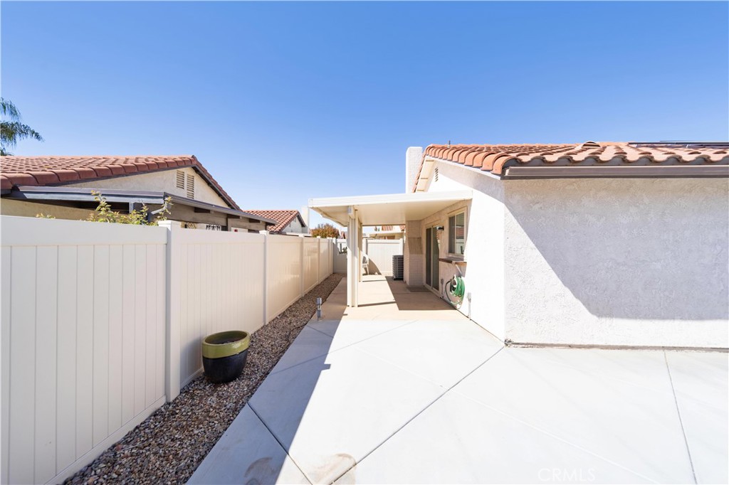 26255 Sunnywood Property Photo 34