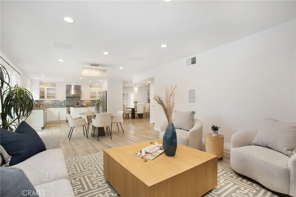 9552 Castine Drive Property Photo 15