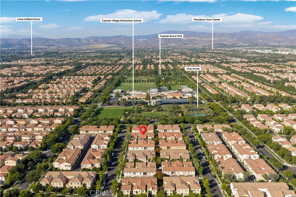 52 Emerald Clover Dr Property Photo 2