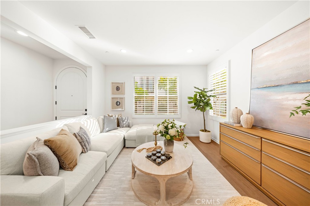 52 Emerald Clover Dr Property Photo 4