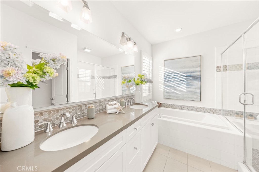 52 Emerald Clover Dr Property Photo 12