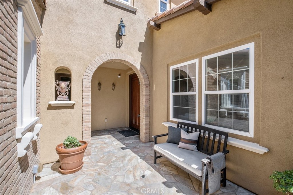 20 Lookout Property Photo 3