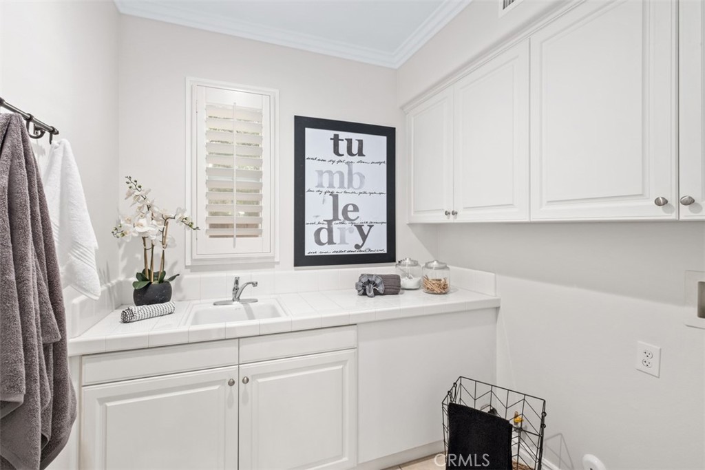 20 Lookout Property Photo 16