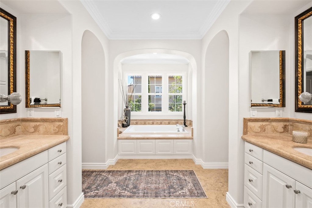 20 Lookout Property Photo 21