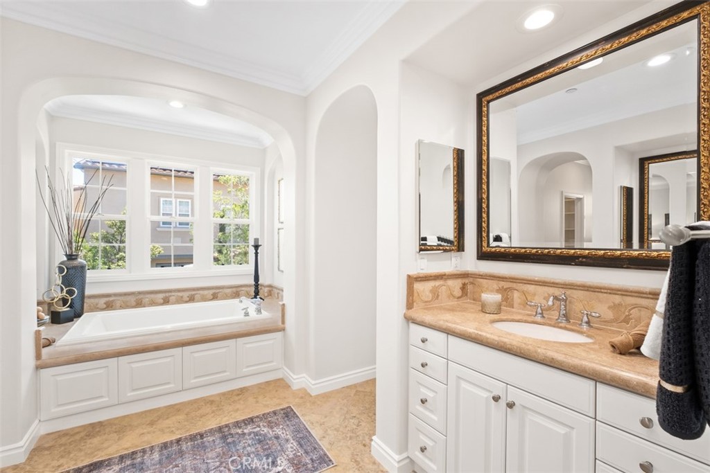 20 Lookout Property Photo 22