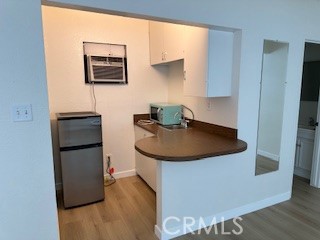 17456 Euclid B Property Photo 3