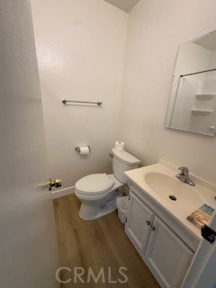 17456 Euclid B Property Photo 6