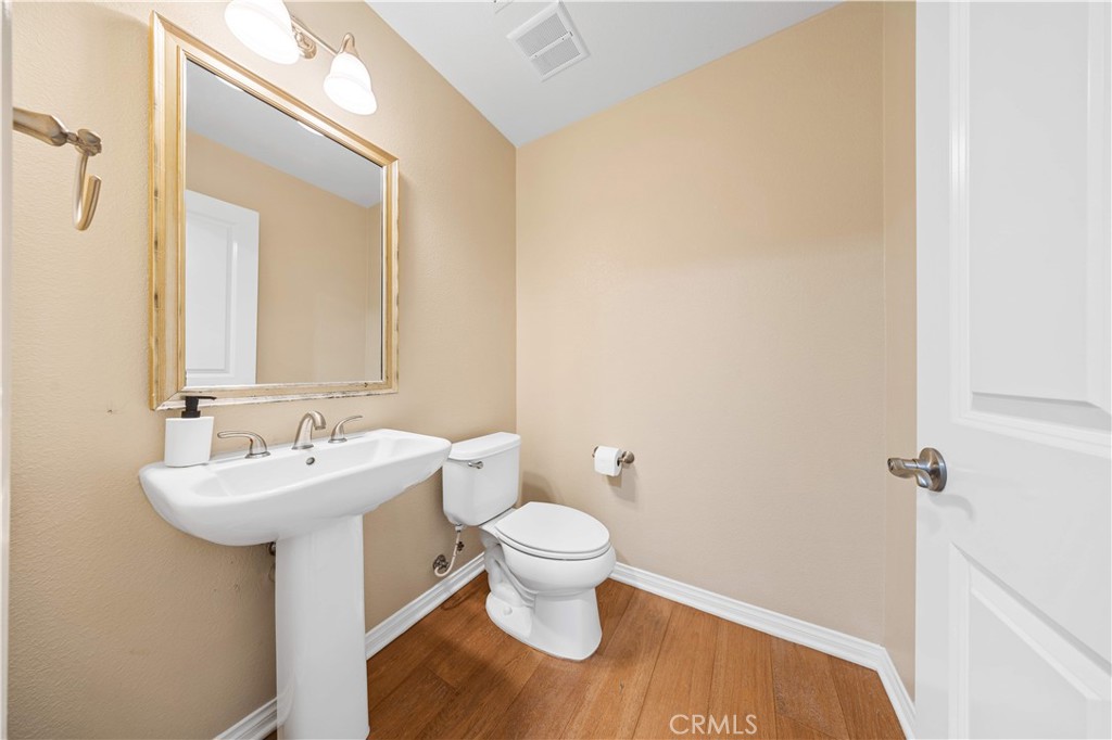 100 Blaze Property Photo 5