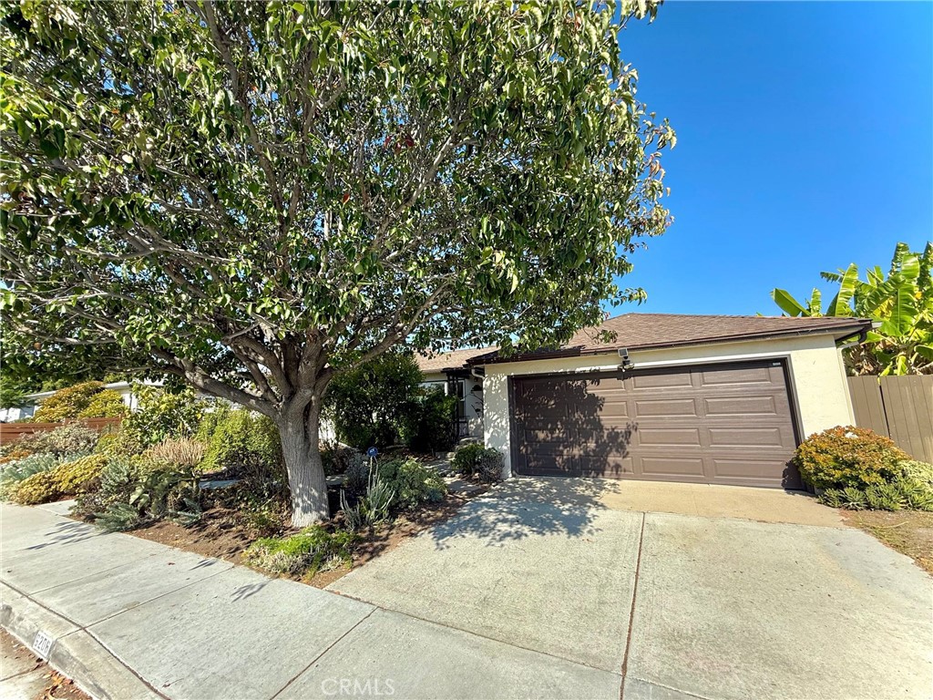 6206 Pontiac Property Photo 4