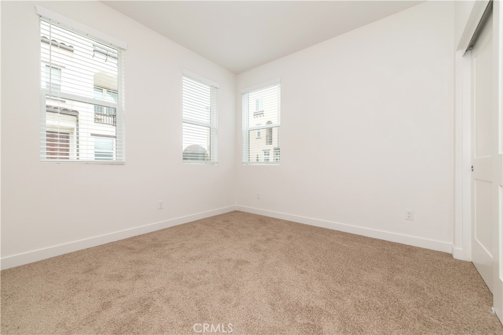 2215 W Orange Ave 12 Property Photo 5