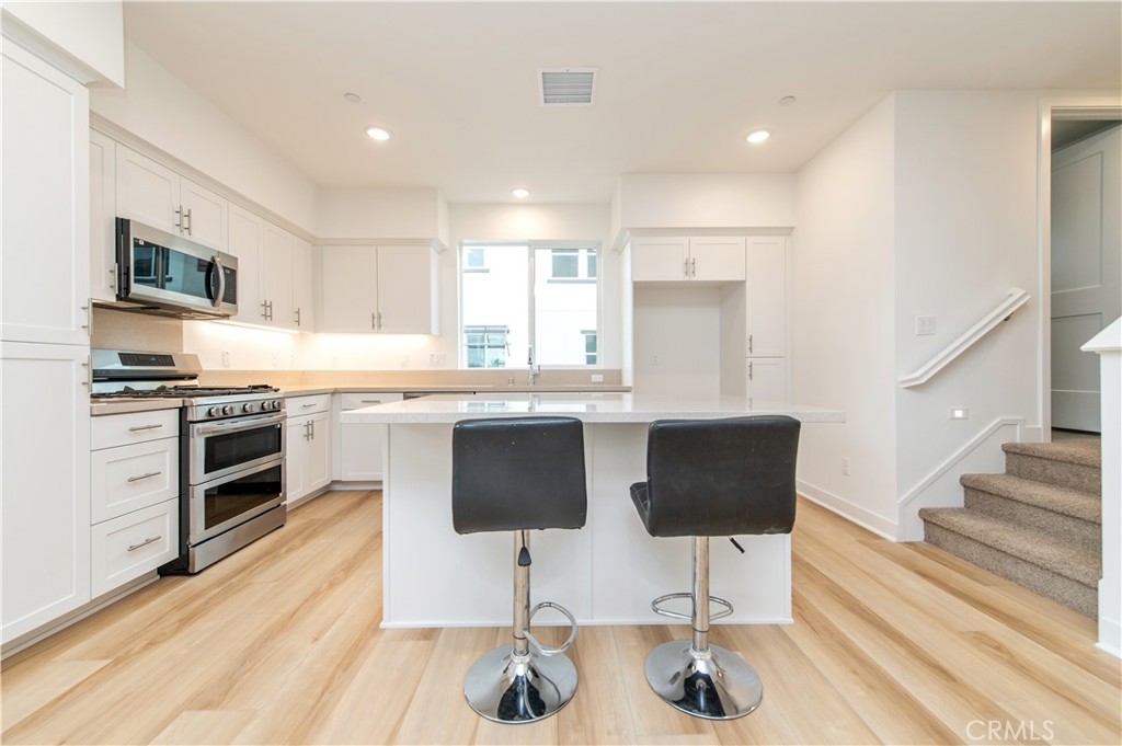 2215 W Orange Ave 12 Property Photo 13