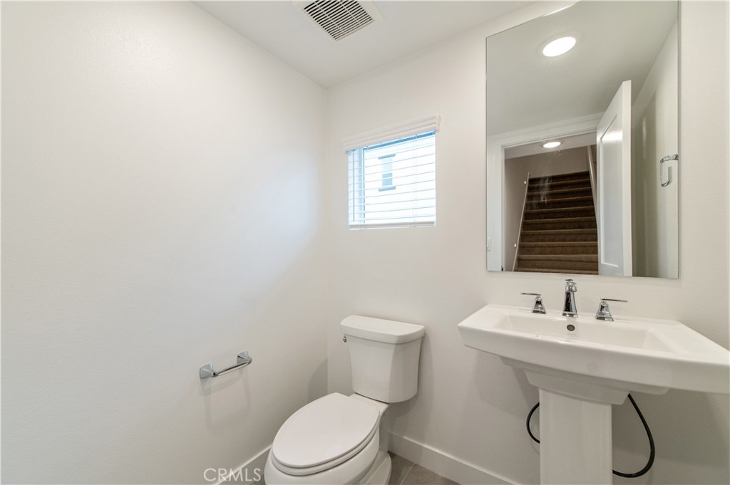 2215 W Orange Ave 12 Property Photo 18