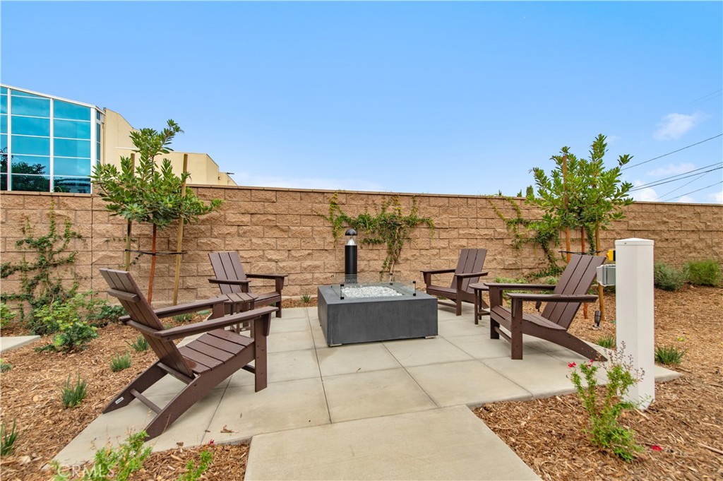 2215 W Orange Ave 12 Property Photo 34